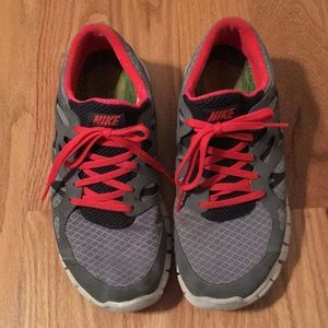 Women’s Nike frees